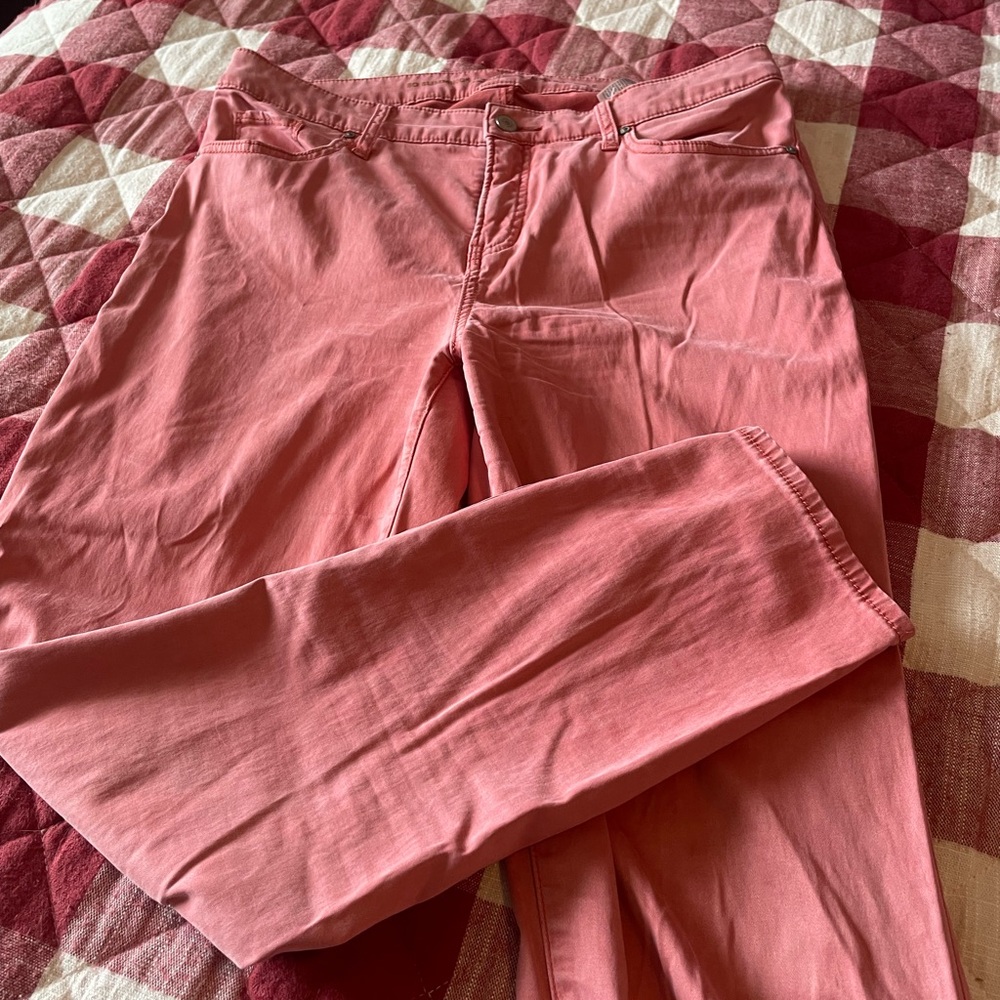 Chico’s So Slimming Girlfriend Ankle Pants